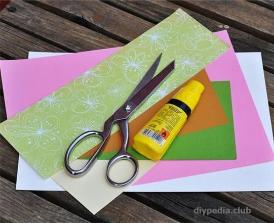Make a postcard with your child with your hands